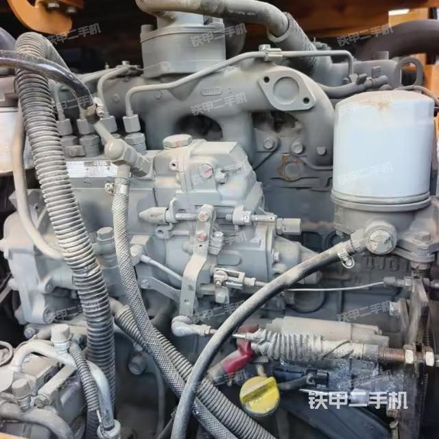 發(fā)動(dòng)機(jī)整體俯視(整機(jī)外觀) 發(fā)動(dòng)機(jī)整體俯視(整機(jī)外觀)