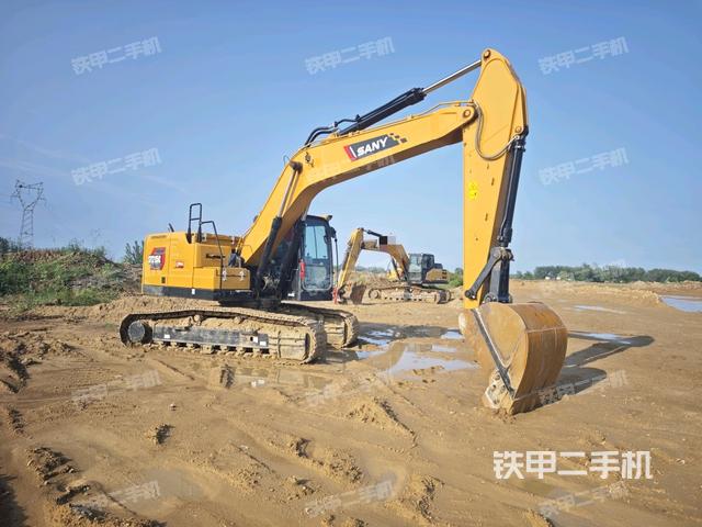 整機右后45°(整機外觀) 整機右后45°(整機外觀)