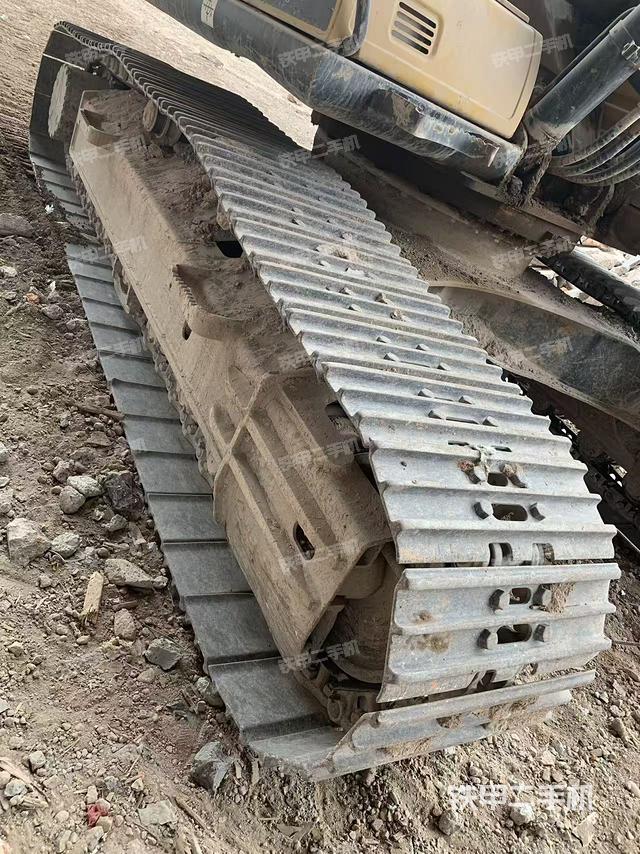 单侧履带整体（整机外观）