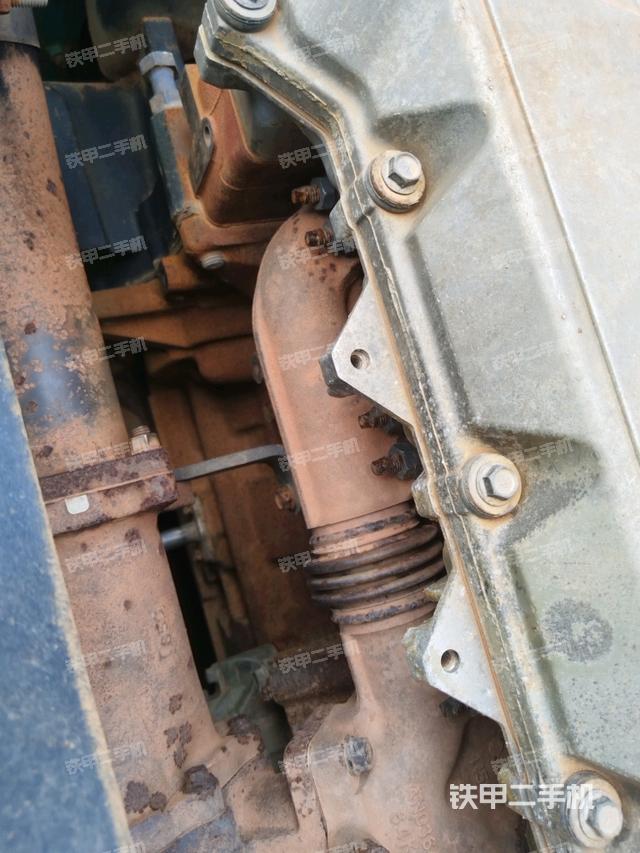 液压泵斜45 左（大件舱室）