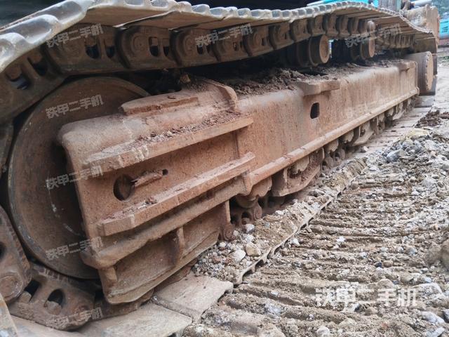 右侧履带整体（行走机构）