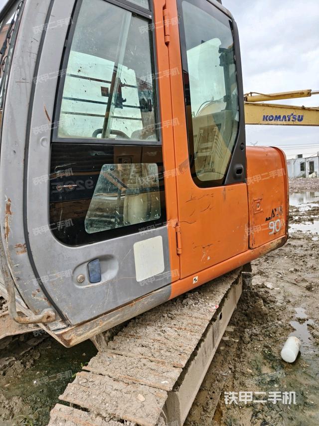 驾驶室整体（整机外观）