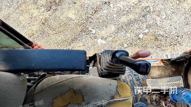 后窗玻璃角标（驾驶室部分）