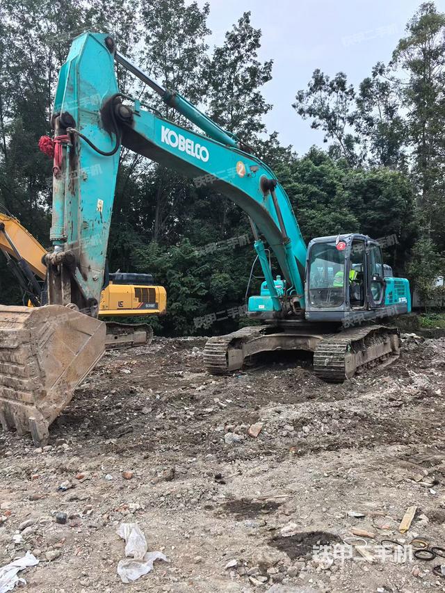 神钢SK350LC-8挖掘机