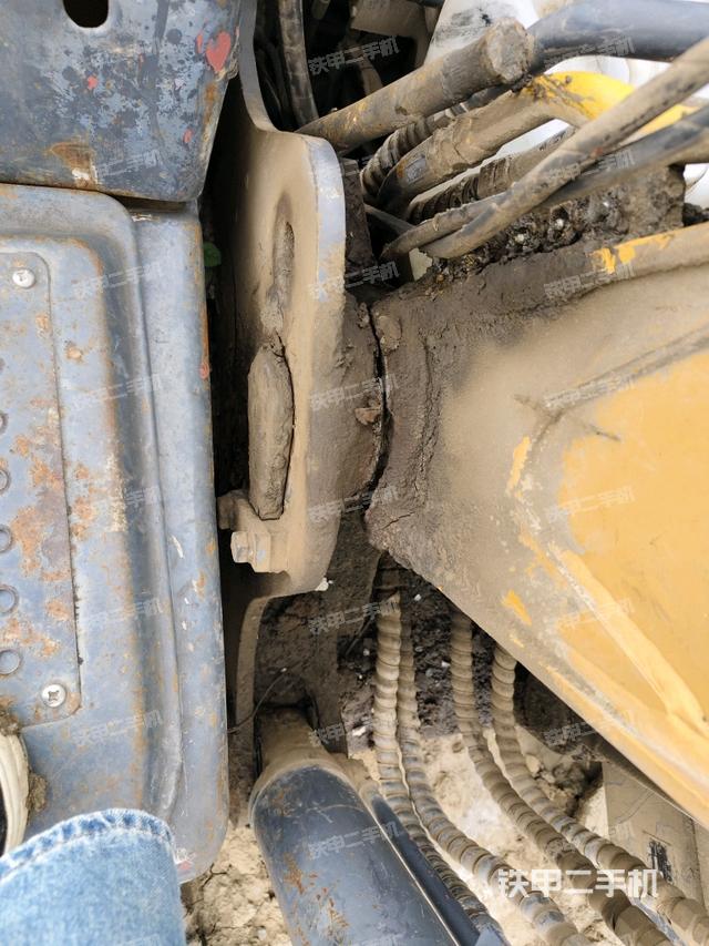 大臂根部 斜视（工作和回转装置）