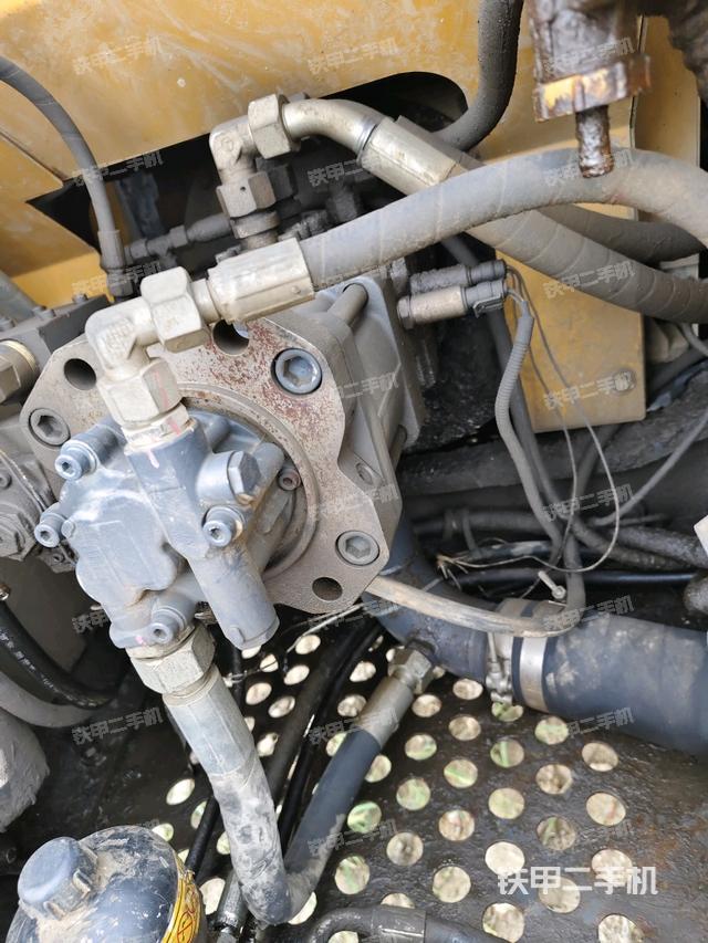 液压泵室（大件舱室）