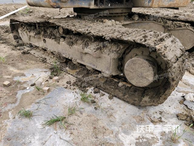 左侧履带整体 （行走机构）