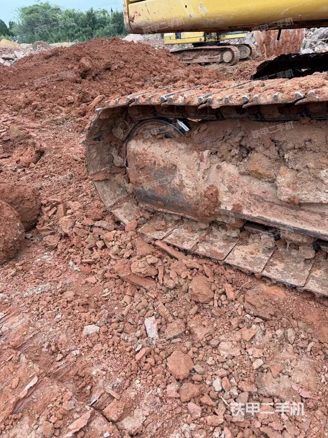 左驱动轮（行走机构）