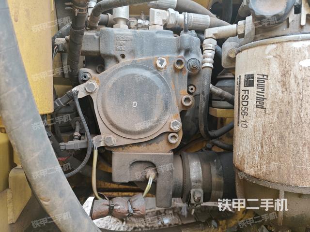 液压泵斜45 左（大件舱室）