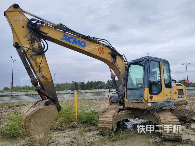 徐工XE135D挖掘机