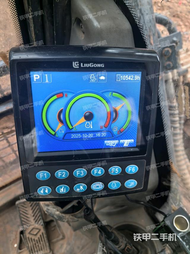 驾驶室左前45度（驾驶室部分）