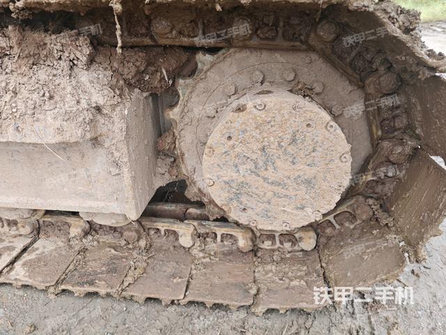 右驱动轮（行走机构）