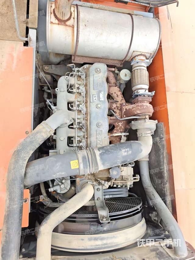 发动机整体俯视（整机外观）