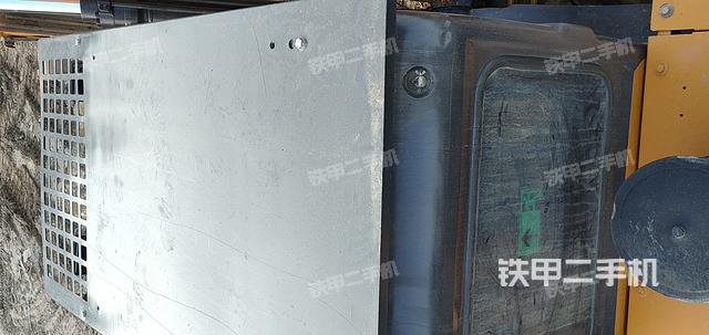 駕駛室頂部（整機(jī)外觀）