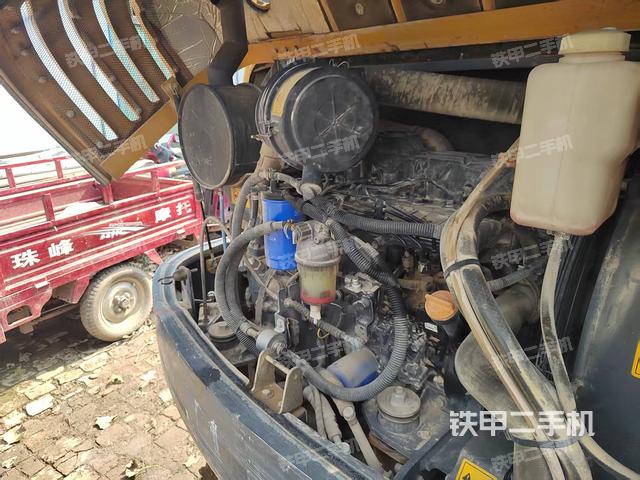 發(fā)動機整體俯視(整機外觀) 發(fā)動機整體俯視(整機外觀)