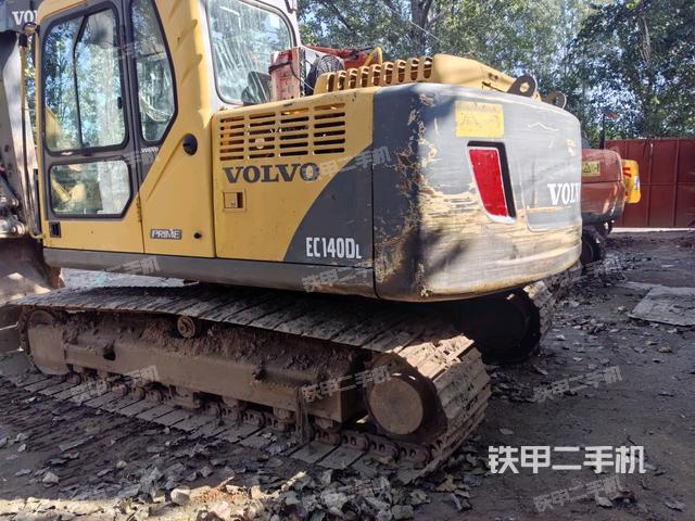 沃尔沃EC140D挖掘机