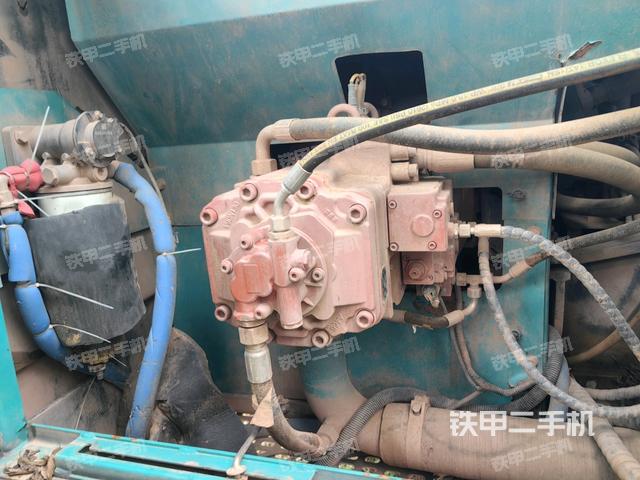 液壓泵斜45?左(大件艙室) 液壓泵斜45?左(大件艙室)