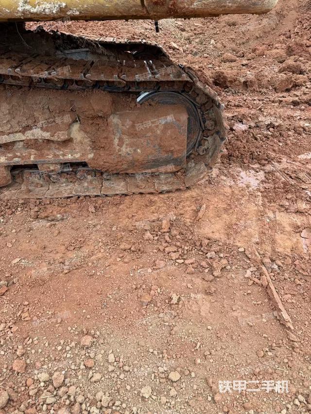 右侧行走马达盖板（行走机构）