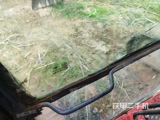 座椅后部（驾驶室部分）