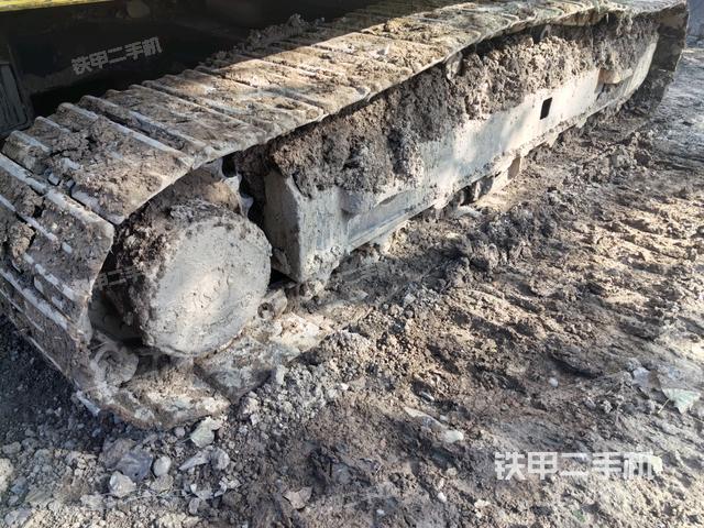 单侧履带整体（整机外观）