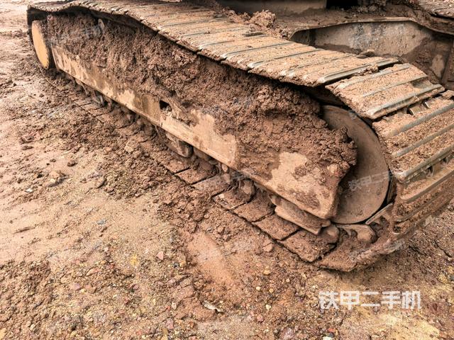 左侧履带整体 （行走机构）