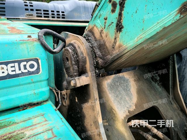 大臂根部?斜視(工作和回轉(zhuǎn)裝置) 大臂根部?斜視(工作和回轉(zhuǎn)裝置)