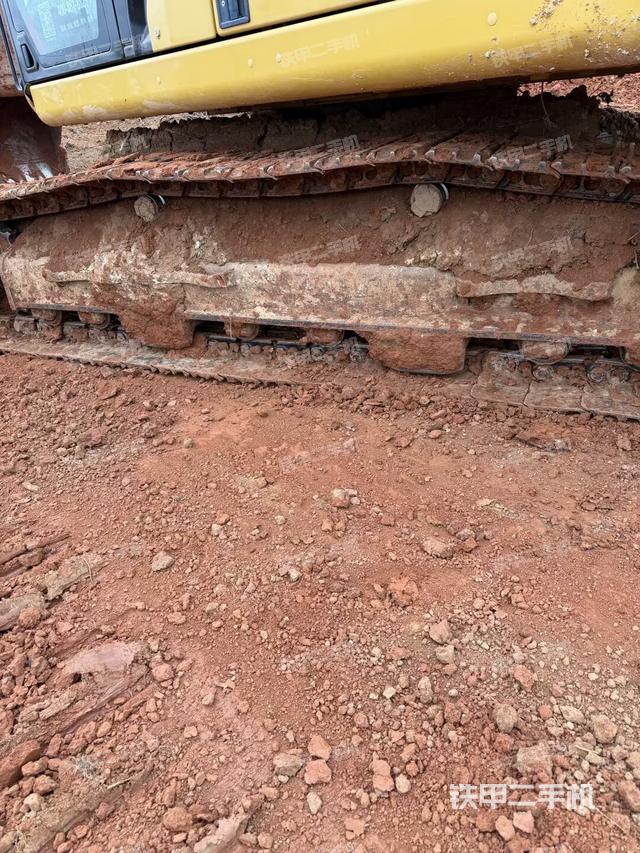 右驱动轮（行走机构）