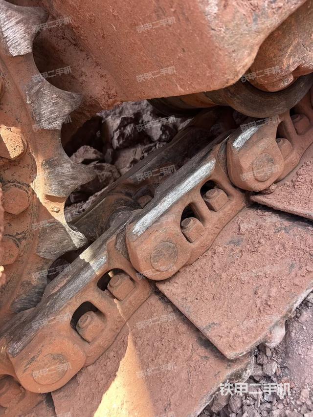 左侧履带整体 （行走机构）