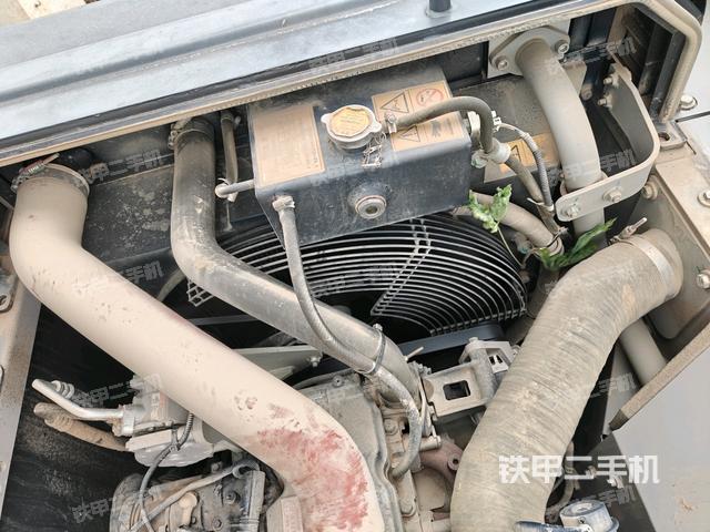 氣門室蓋螺絲特寫(上車部件) 氣門室蓋螺絲特寫(上車部件)