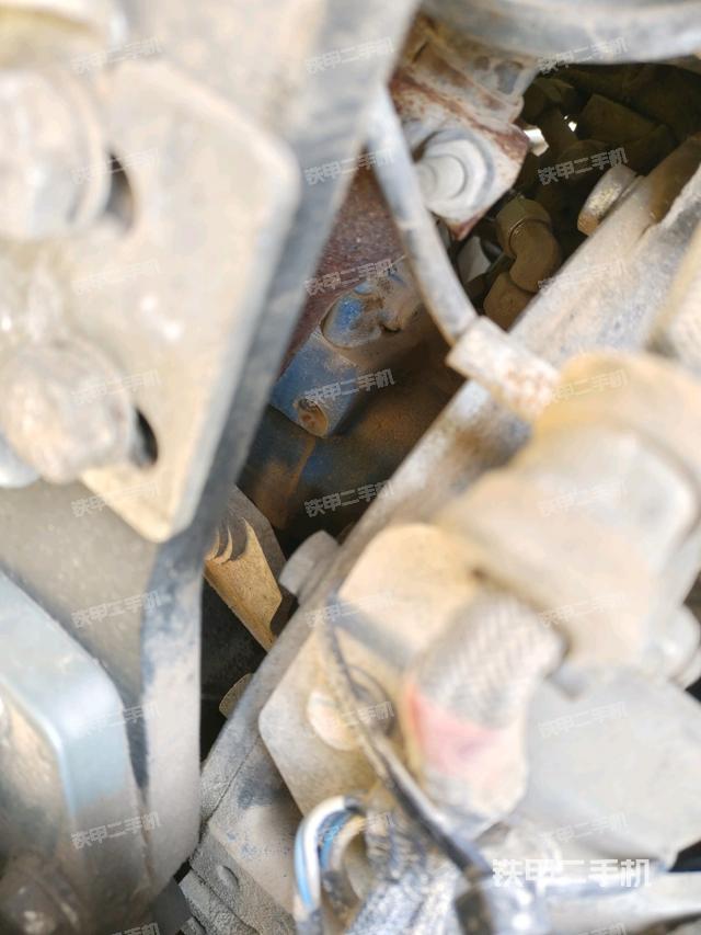 液壓泵室(大件艙室) 液壓泵室(大件艙室)