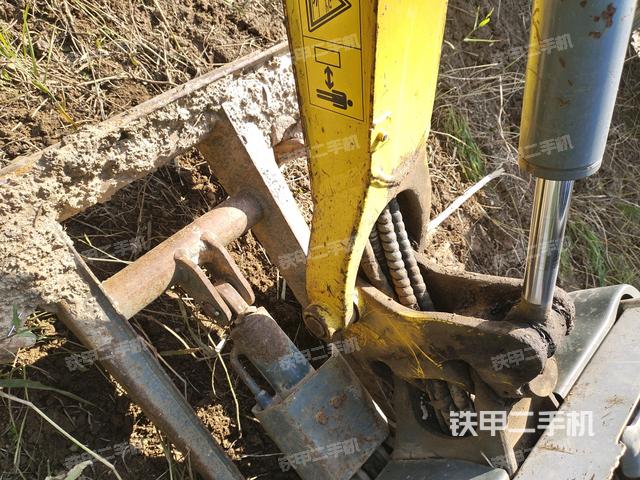 大臂根部?斜(工作和回轉(zhuǎn)裝置) 大臂根部?斜(工作和回轉(zhuǎn)裝置)