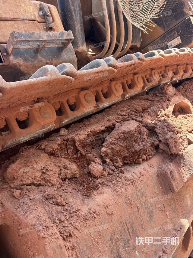 右驱动轮（行走机构）