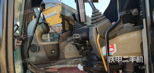 驾驶室整体（整机外观）