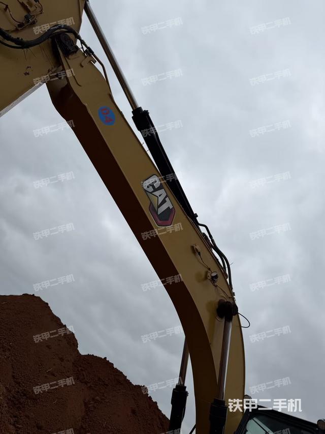 大臂整体 右侧（工作和回转装置）