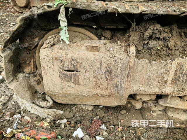 右側(cè)履帶整體(行走機(jī)構(gòu)) 右側(cè)履帶整體(行走機(jī)構(gòu))