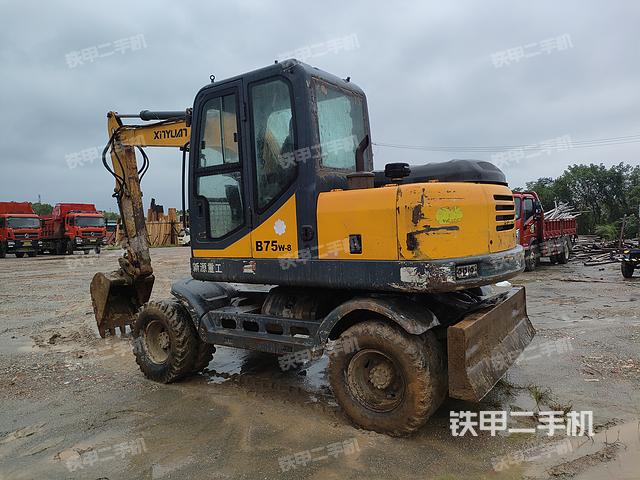 单侧履带整体（整机外观）