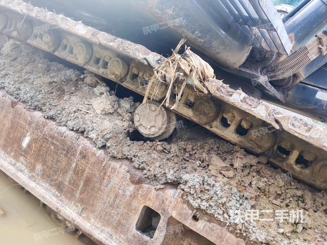 右侧行走马达盖板（行走机构）