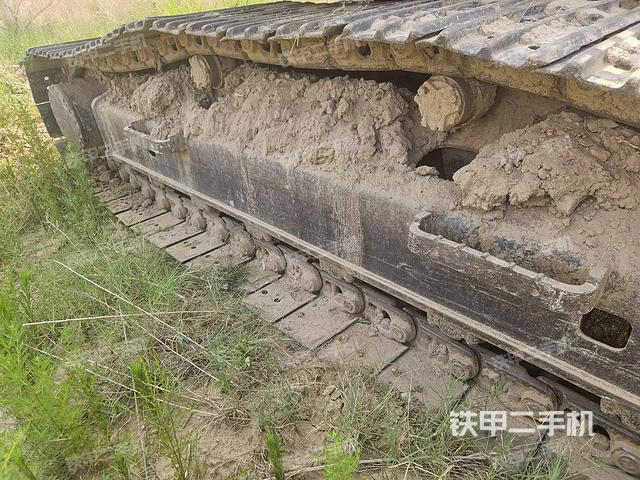 單側履帶整體(整機外觀) 單側履帶整體(整機外觀)