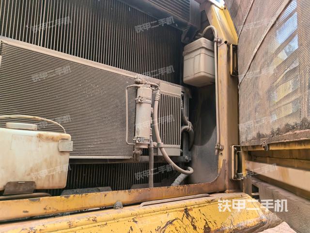 液压泵室（大件舱室）