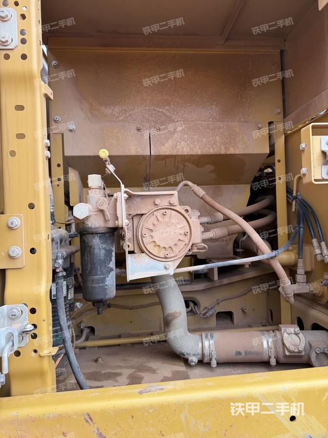 液压泵斜45 左（大件舱室）