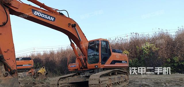 斗山DH370LC-9挖掘机