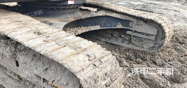 單側(cè)履帶整體（整機(jī)外觀）