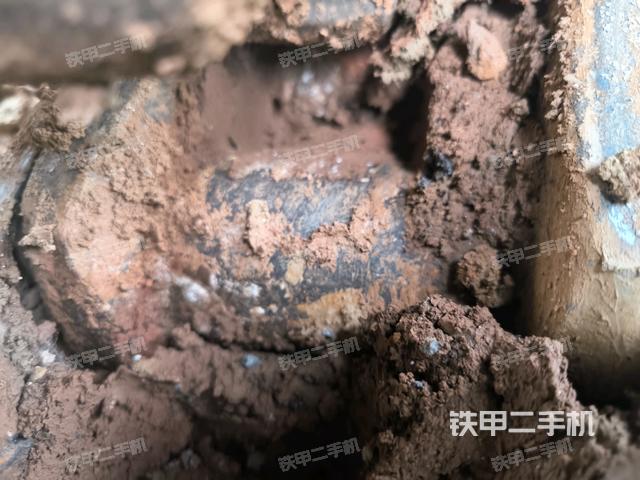 右驱动轮（行走机构）