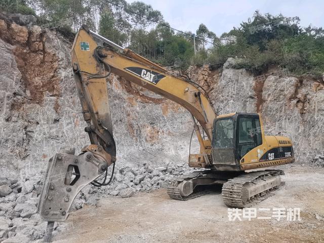 卡特彼勒320C挖掘機(jī)