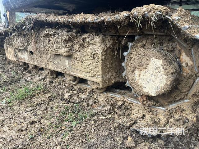 左侧履带整体 (行走机构) 左侧履带整体 (行走机构)