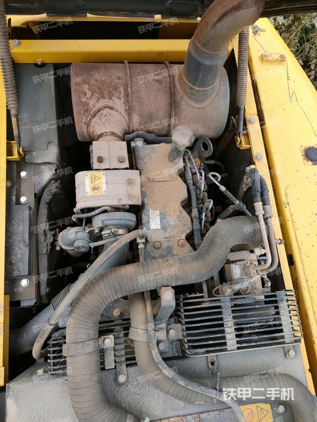 發(fā)動(dòng)機(jī)整體俯視(整機(jī)外觀) 發(fā)動(dòng)機(jī)整體俯視(整機(jī)外觀)