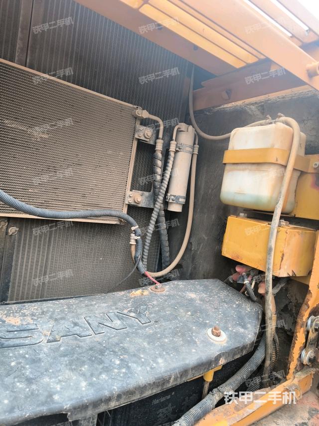 液压泵室（大件舱室）