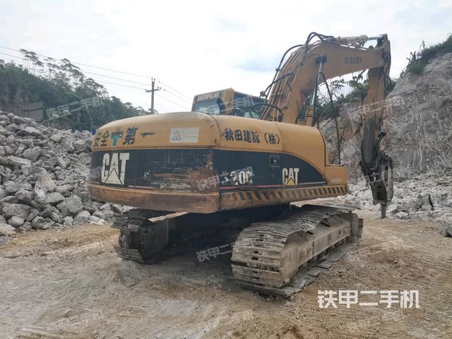 右后45(整機(jī)外觀) 右后45(整機(jī)外觀)