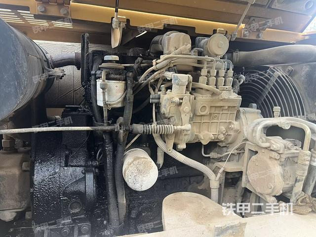 发动机室(上车部件) 发动机室(上车部件)