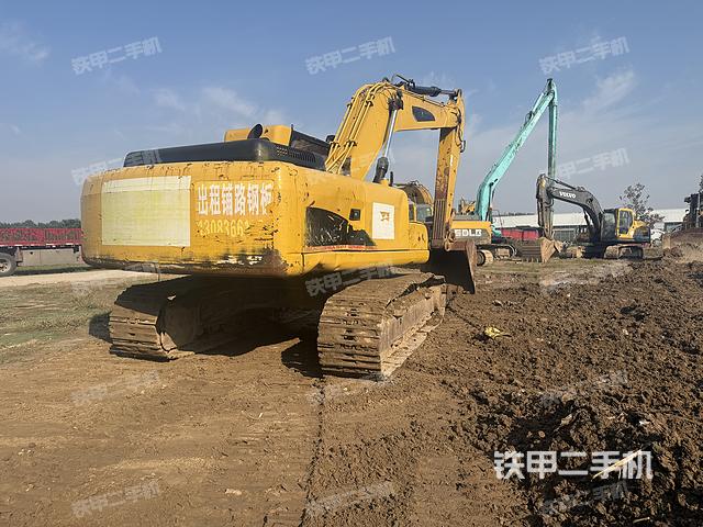 整機(jī)右后45°(整機(jī)外觀) 整機(jī)右后45°(整機(jī)外觀)